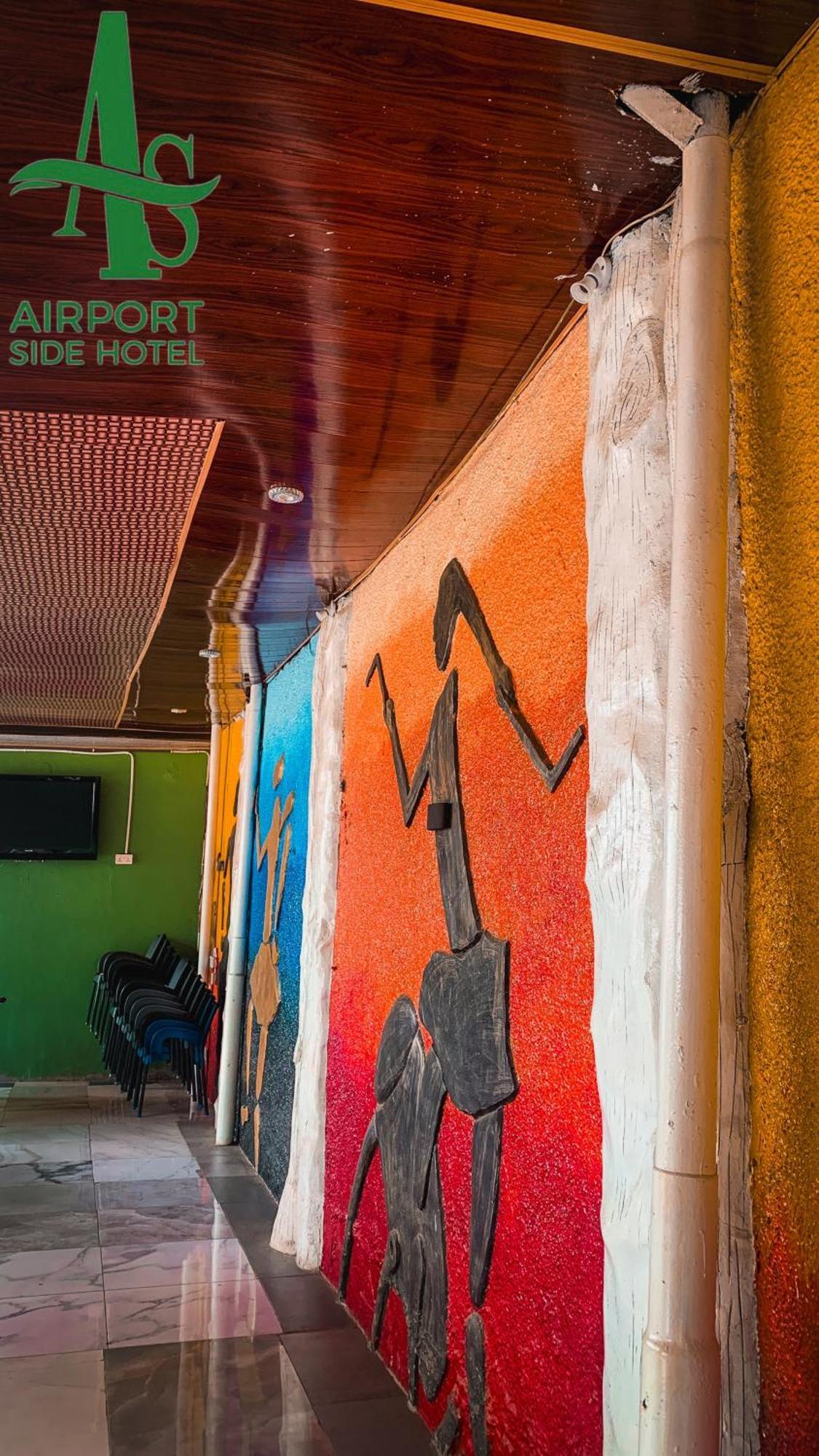 Airport Side Hotel Accra Buitenkant foto